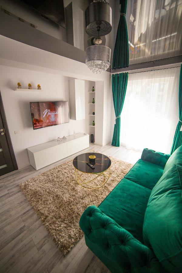 Toto'S Apartment Constanta Luaran gambar
