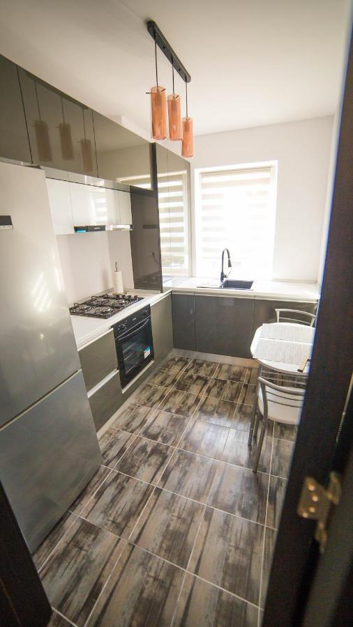 Toto'S Apartment Constanta Luaran gambar