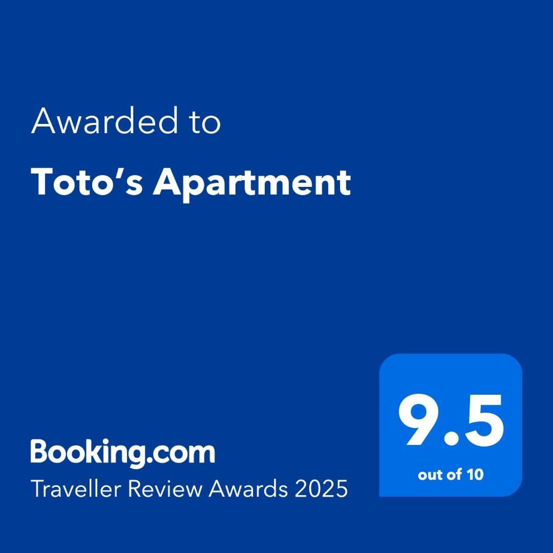 Toto'S Apartment Constanta Luaran gambar